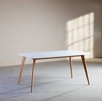 EASY table - design Vladimír Ambroz